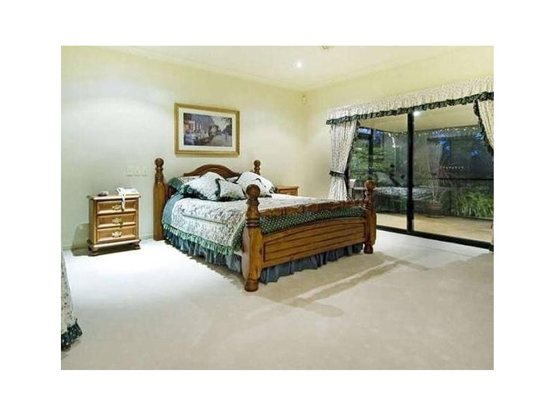 12 Hannaford Place, Helensvale QLD 4212