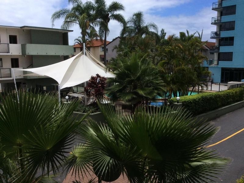 215/132 Marine Parade, Southport QLD 4215