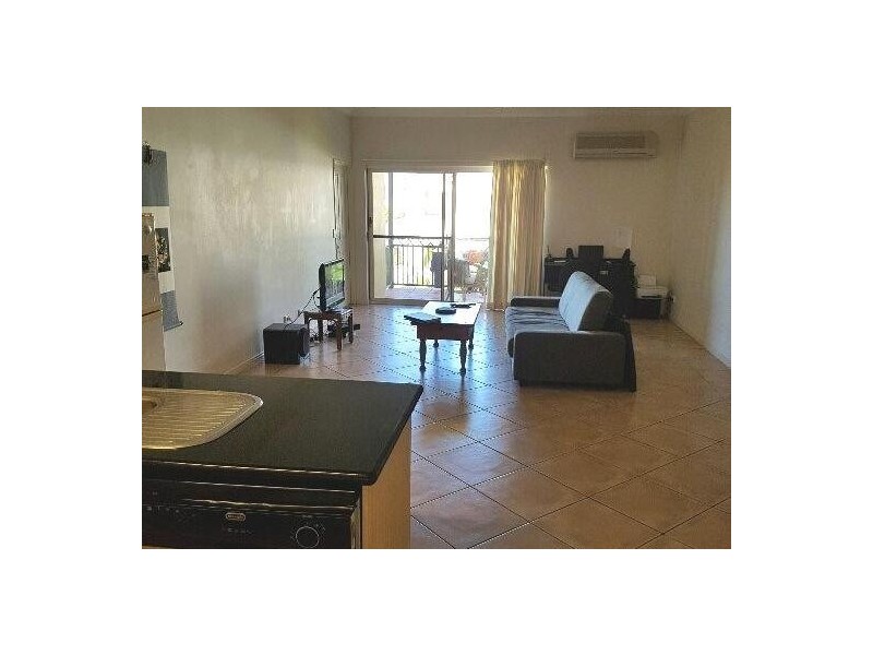 13/82 Limetree Parade, Runaway Bay QLD 4216