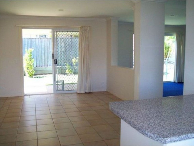 3 Manor Close, Robina QLD 4226