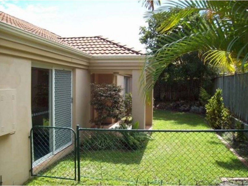 3 Manor Close, Robina QLD 4226