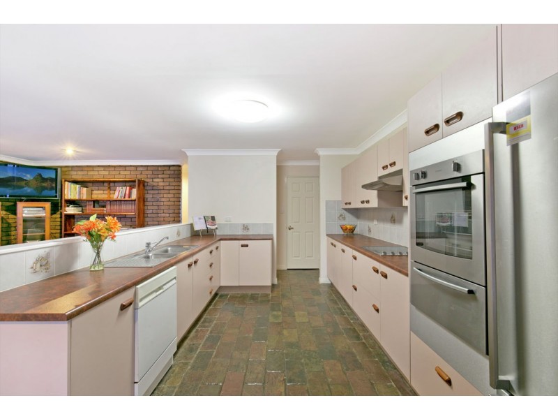86 Celandine Street, Shailer Park QLD 4128
