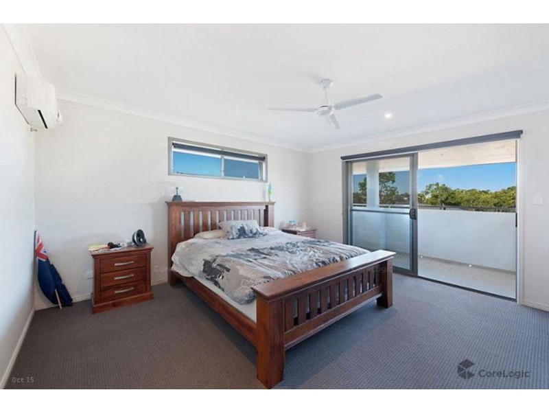 16 Harriet Lane, Oxenford QLD 4210