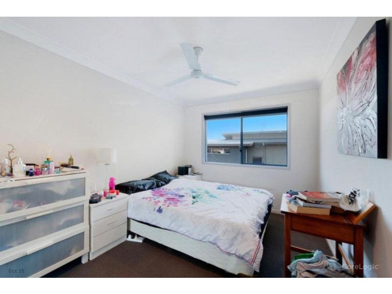 16 Harriet Lane, Oxenford QLD 4210