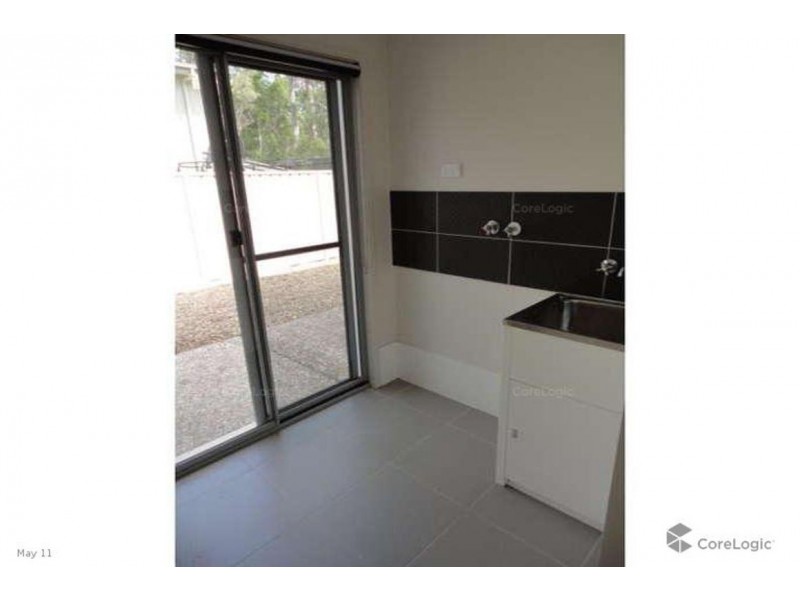 16 Harriet Lane, Oxenford QLD 4210