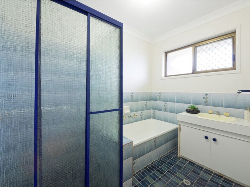 43 Brentwood Drive, Daisy Hill QLD 4127