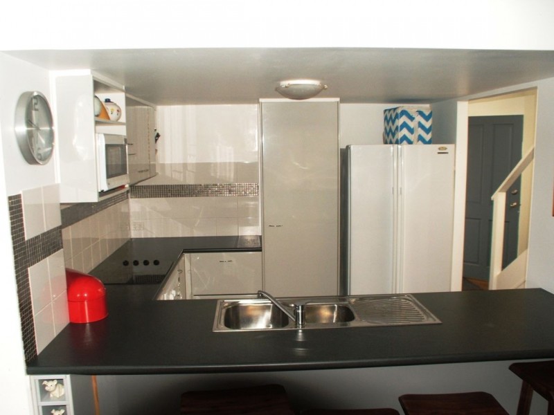 24/63 Olsen Avenue, Labrador QLD 4215