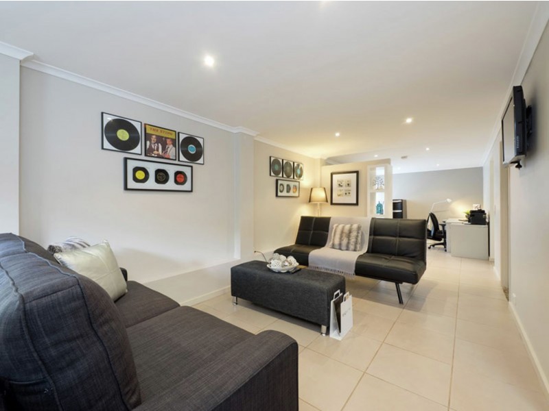 64 Yarabah Crescent, Shailer Park QLD 4128