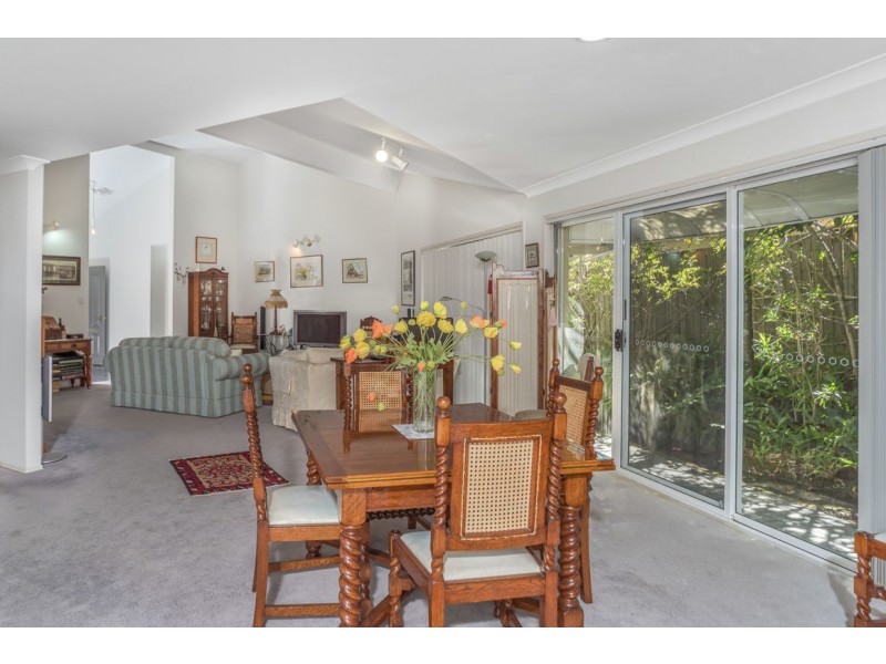 5 Morfantaine Terrace, Parkwood QLD 4214