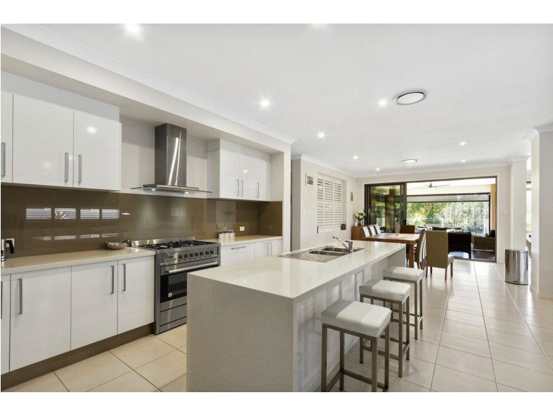 45 The Peninsula, Helensvale QLD 4212