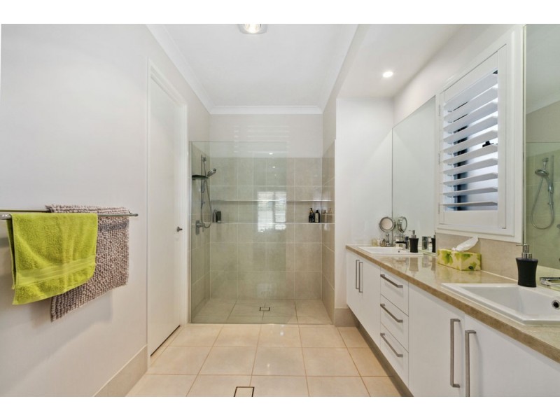 45 The Peninsula, Helensvale QLD 4212