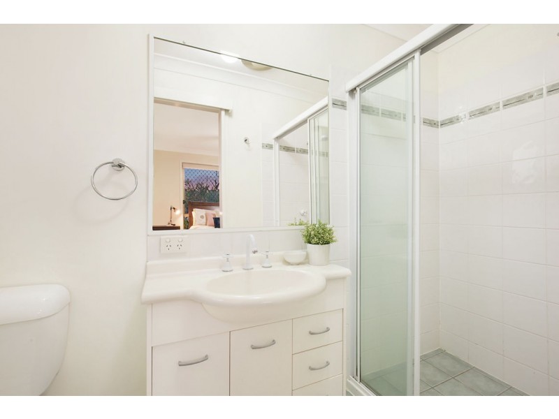 6 Waterline Crescent, Waterford QLD 4133