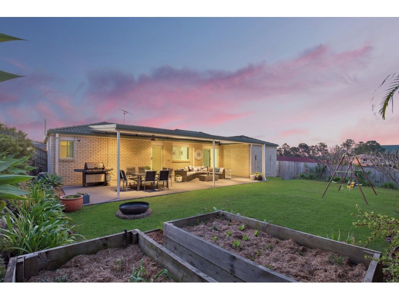 6 Waterline Crescent, Waterford QLD 4133