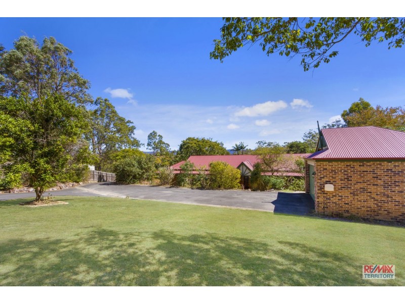 12 Hannaford Place, Helensvale QLD 4212