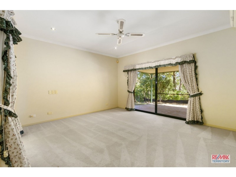 12 Hannaford Place, Helensvale QLD 4212