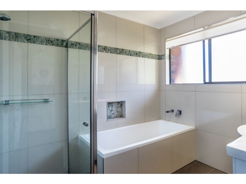 12 WILMOT PLACE, Helensvale QLD 4212