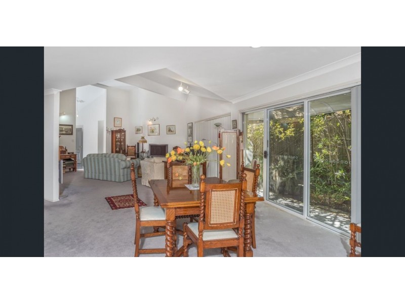 5 Morfantaine Terrace, Parkwood QLD 4214