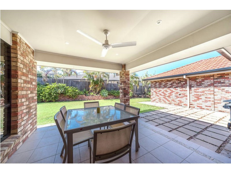 13 Beaumont Crescent, Pacific Pines QLD 4211