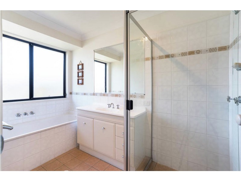 13 Beaumont Crescent, Pacific Pines QLD 4211