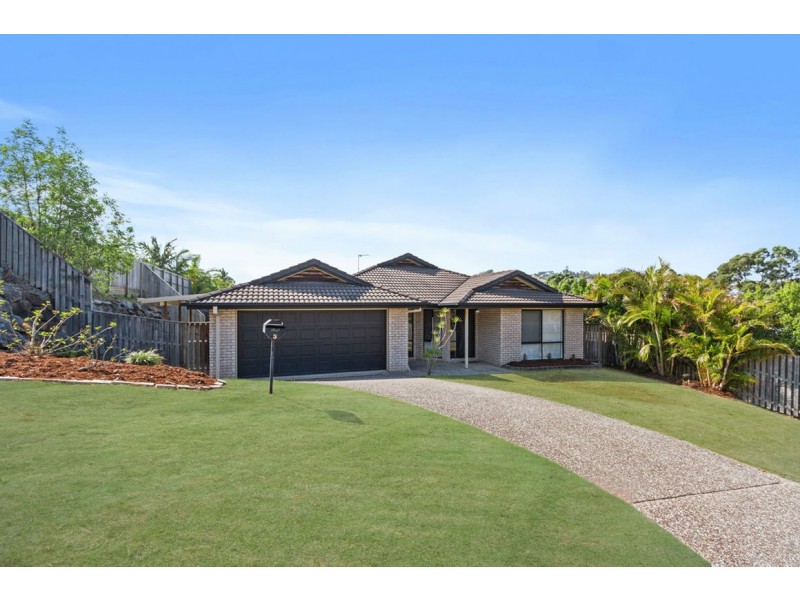 3 Hawker Street, Pacific Pines QLD 4211