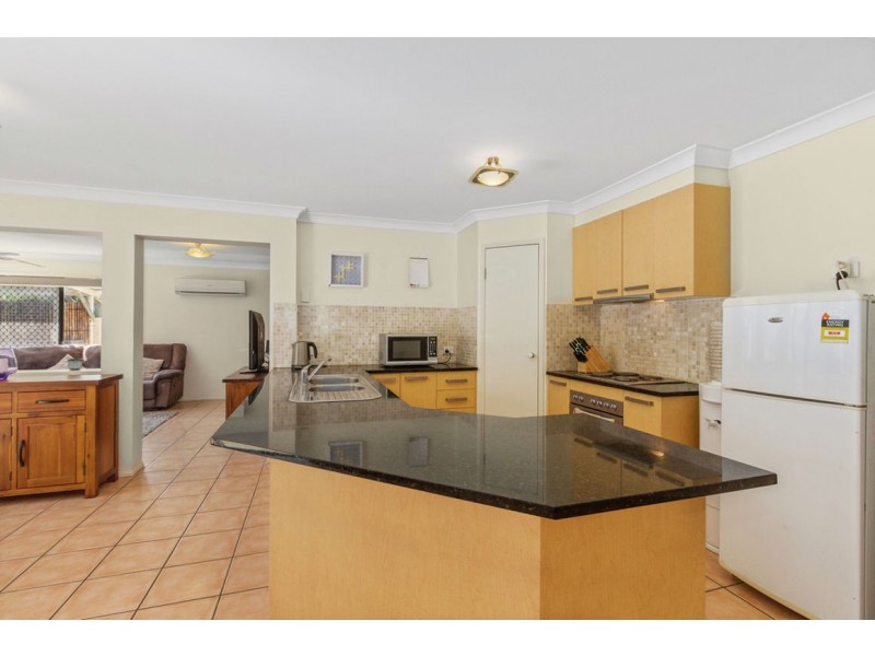 3 Hawker Street, Pacific Pines QLD 4211