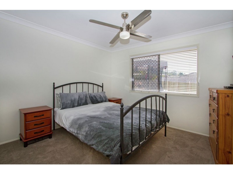 3 Hawker Street, Pacific Pines QLD 4211