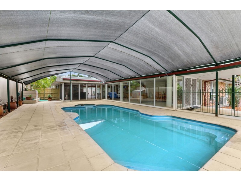 16 Warrego Way, Helensvale QLD 4212