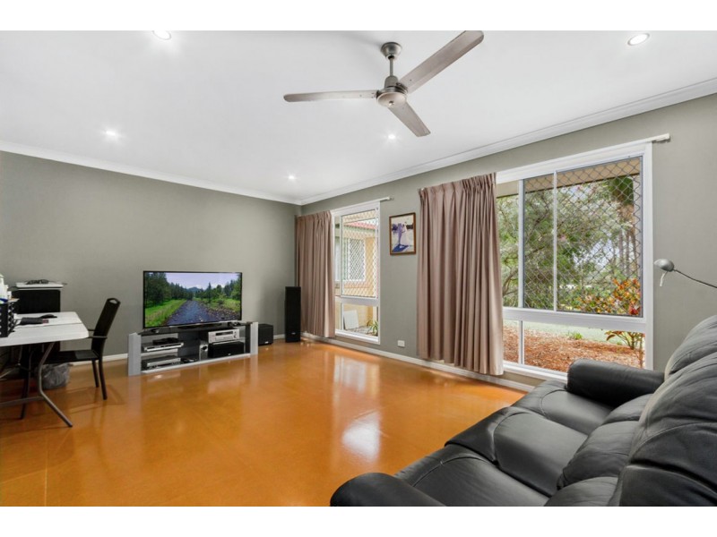 16 Warrego Way, Helensvale QLD 4212