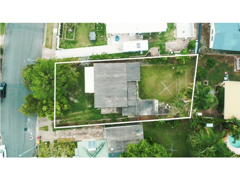 18 Mole Avenue, Southport QLD 4215