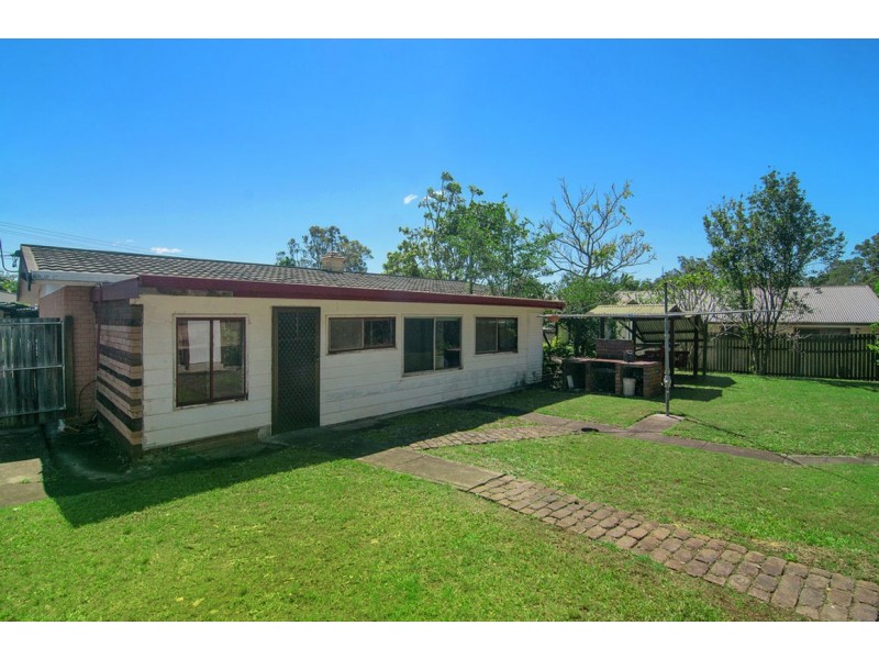 23 Westgate Ave, Springwood QLD 4127