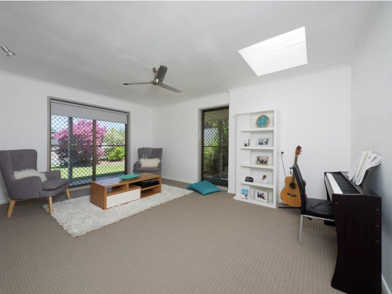 8 Geodorum Street, Shailer Park QLD 4128