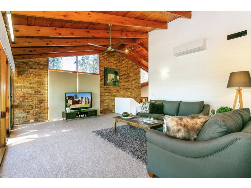 83 Dennis Road, Springwood QLD 4127