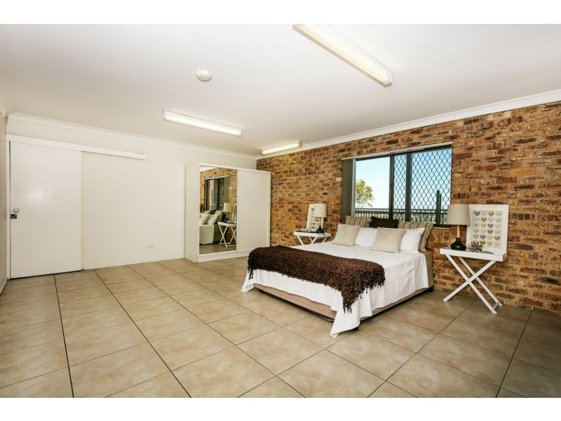 83 Dennis Road, Springwood QLD 4127