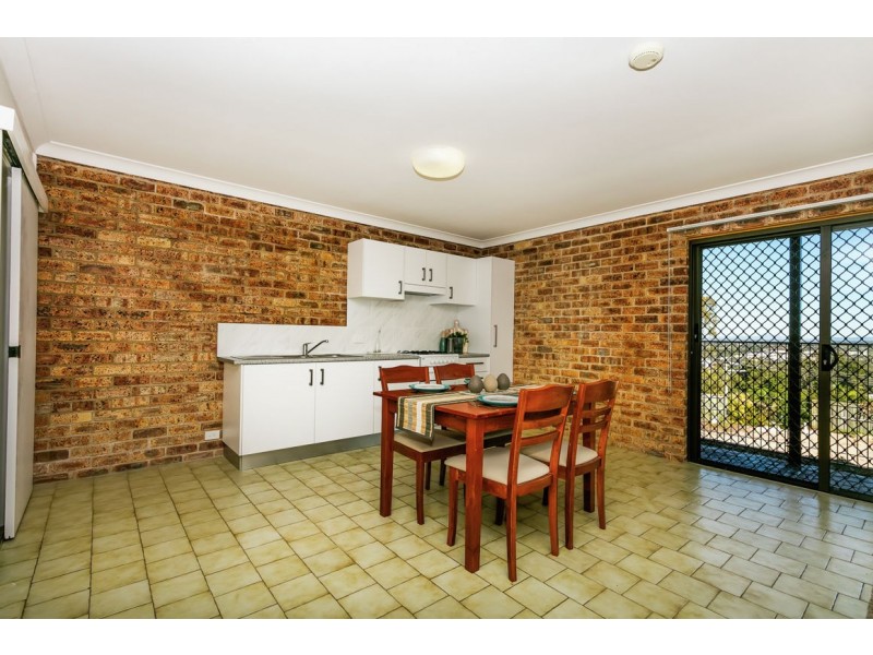 83 Dennis Road, Springwood QLD 4127