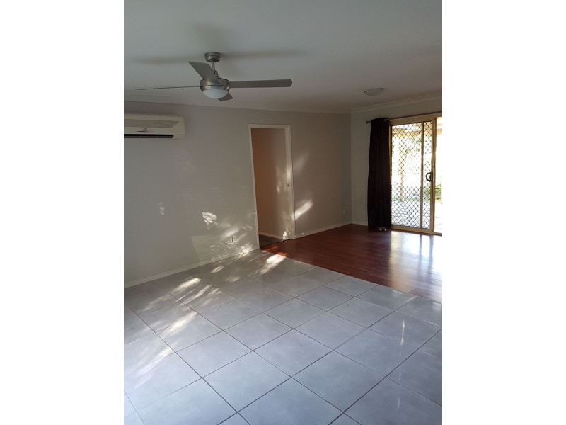 11 Mersing Court, Tanah Merah QLD 4128