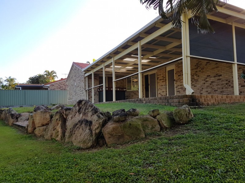 11 Mersing Court, Tanah Merah QLD 4128