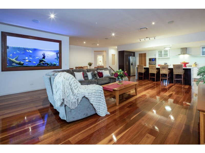 33 Yarabah Crescent, Shailer Park QLD 4128