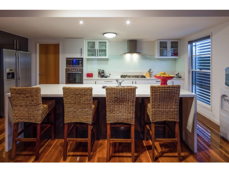 33 Yarabah Crescent, Shailer Park QLD 4128