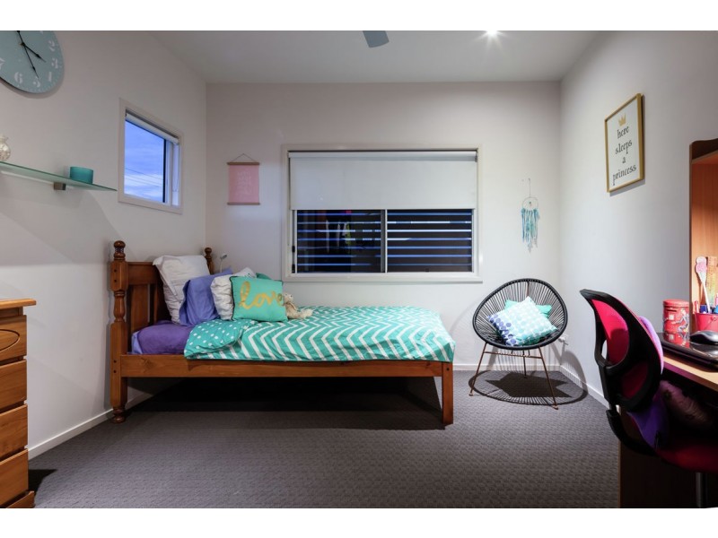 33 Yarabah Crescent, Shailer Park QLD 4128