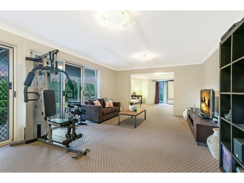 17 Paraburdoo Crescent, Shailer Park QLD 4128