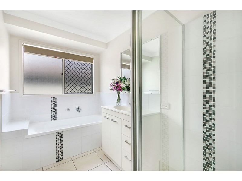 3/4 Harley Street, Shailer Park QLD 4128