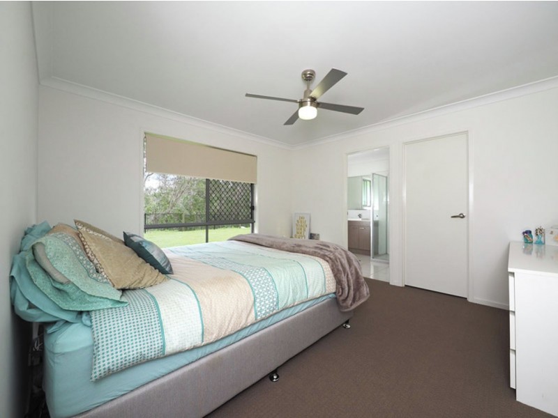16 Songbird Circuit, Jimboomba QLD 4280