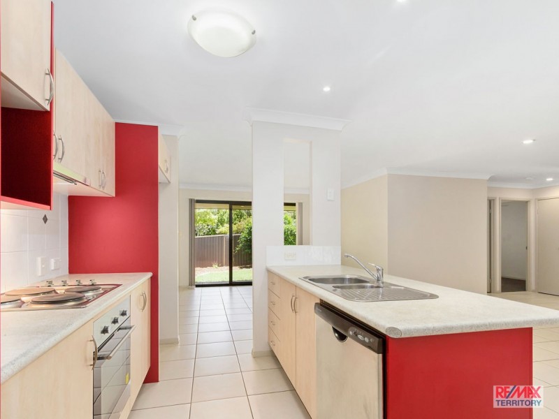 2/136 Pacific Pines Boulevard, Pacific Pines QLD 4211
