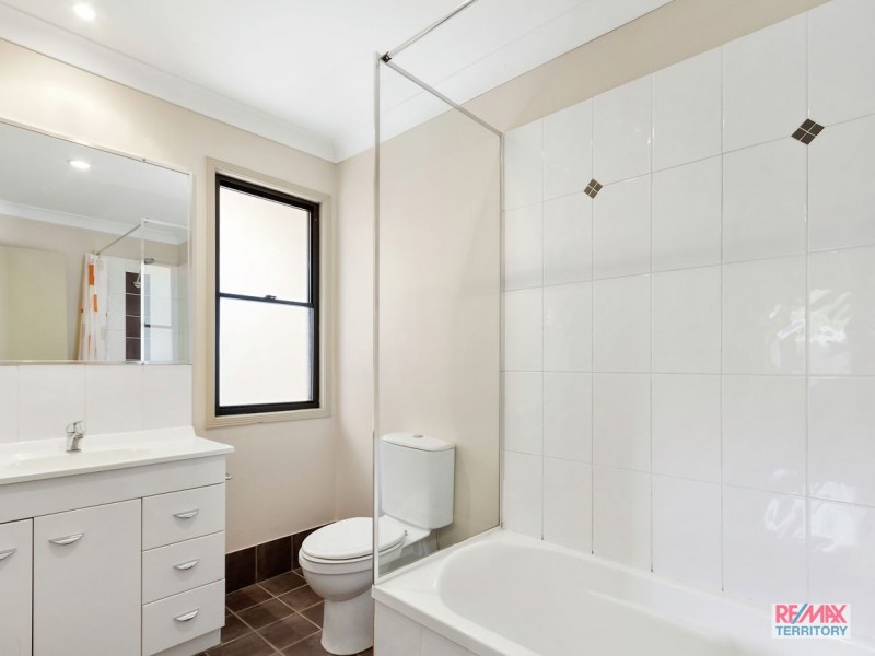 2/136 Pacific Pines Boulevard, Pacific Pines QLD 4211