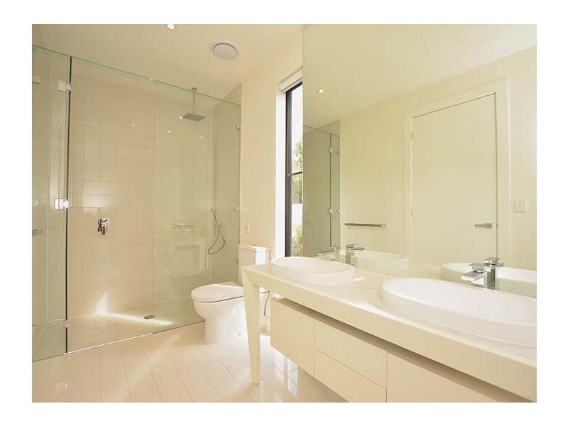 2329 Meliah Close, Sanctuary Cove QLD 4212