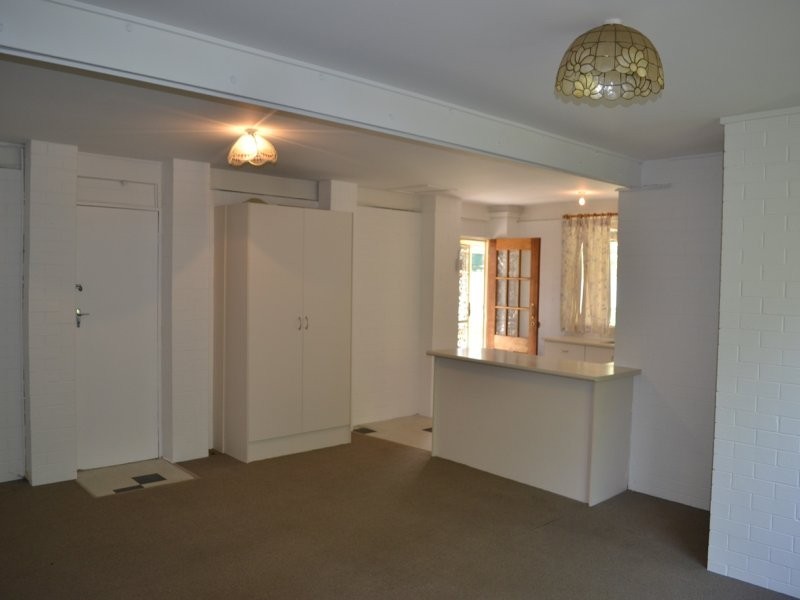 1/68 Walton Street, Southport QLD 4215