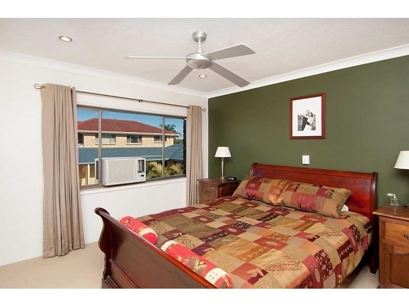 5/268 Marine Parade, Labrador QLD 4215