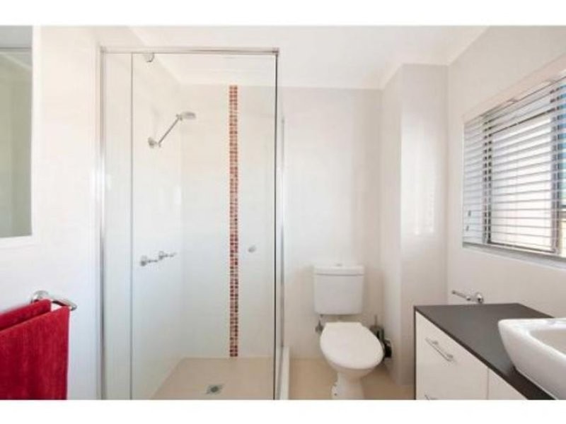 5/268 Marine Parade, Labrador QLD 4215