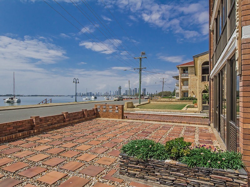 5/268 Marine Parade, Labrador QLD 4215