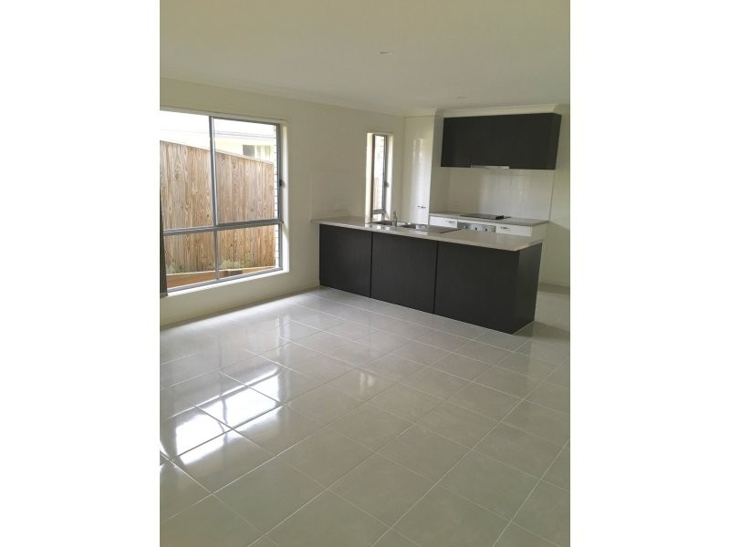 29B Custodian Crescent, Ormeau QLD 4208